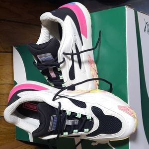 NEW Hedra Chaos Pumas with marshmallow soles